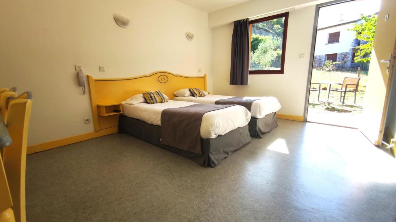 Hotel Le Vanseen Les Vans Eksteriør bilde