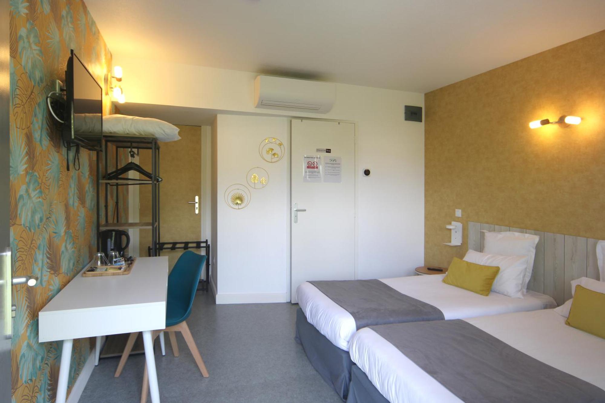 Hotel Le Vanseen Les Vans Eksteriør bilde